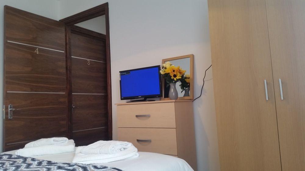 Paradise Accomodation Pensiune Londra