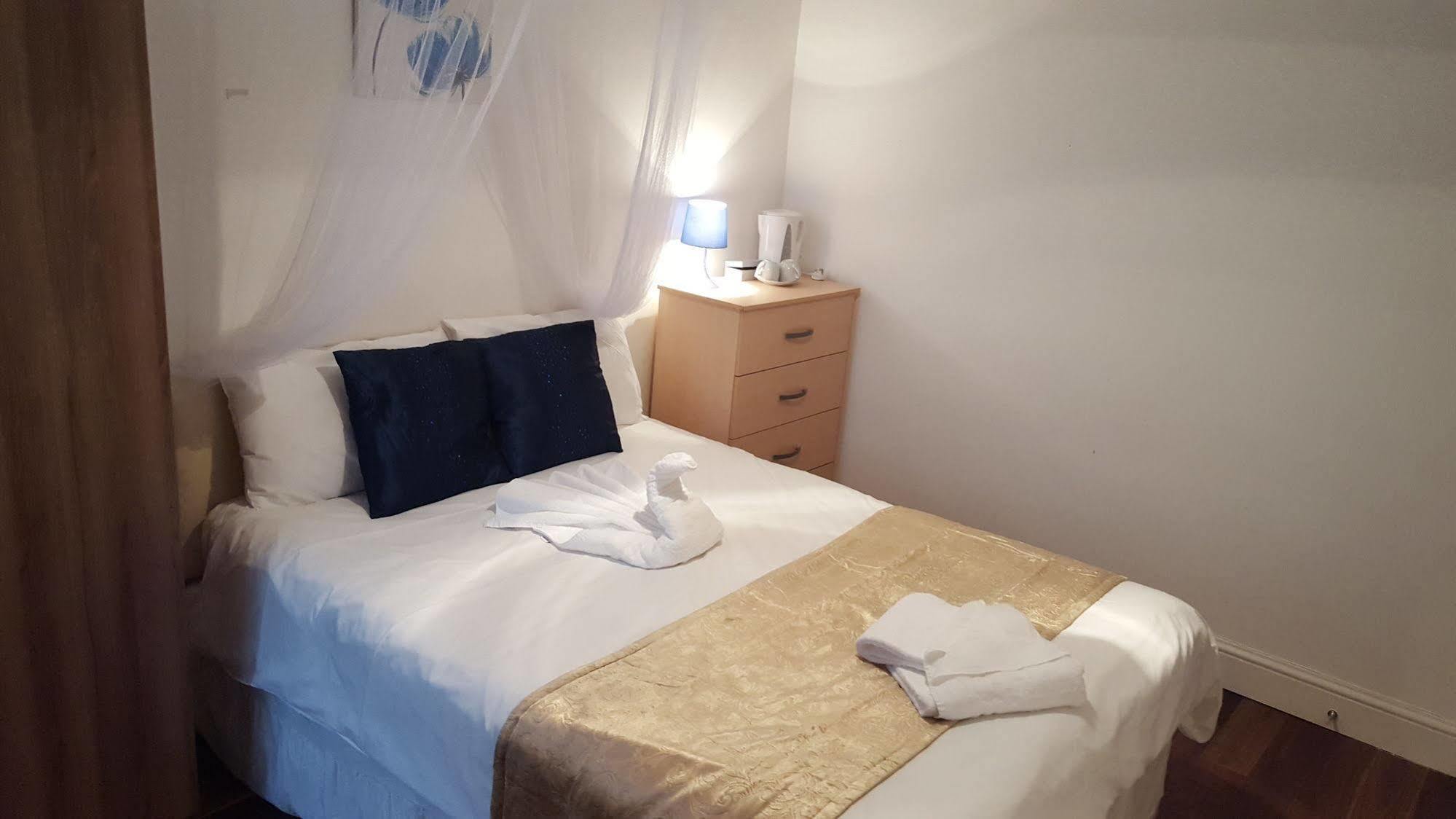 Paradise Accomodation Pensiune 2*